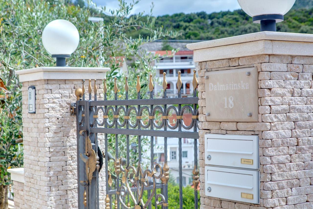 D&m Apartment Neum
